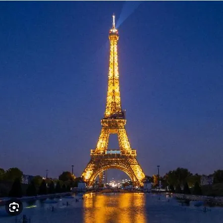 Paris- - Parking Prive !pkn! * Torcy (Seine-et-Marne)