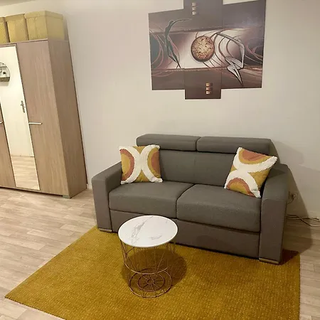 Apartment Paris- - Parking Prive !pkn! Torcy (Seine-et-Marne)